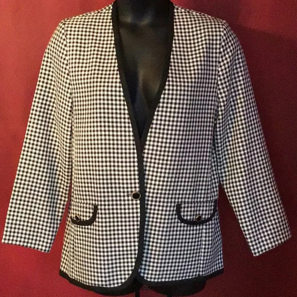 NWT CRICKET LANE JACKET SIZE 12